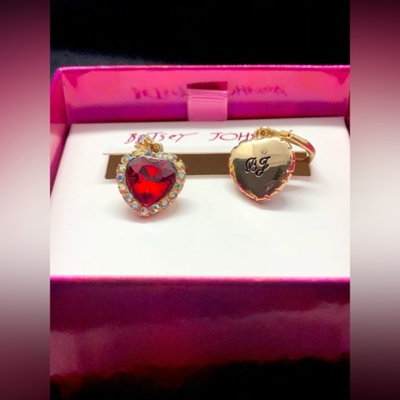 Betsey Johnson heart shaped rhinestones & ruby gemstone‎ dangling earrings new - Picture 10 of 13